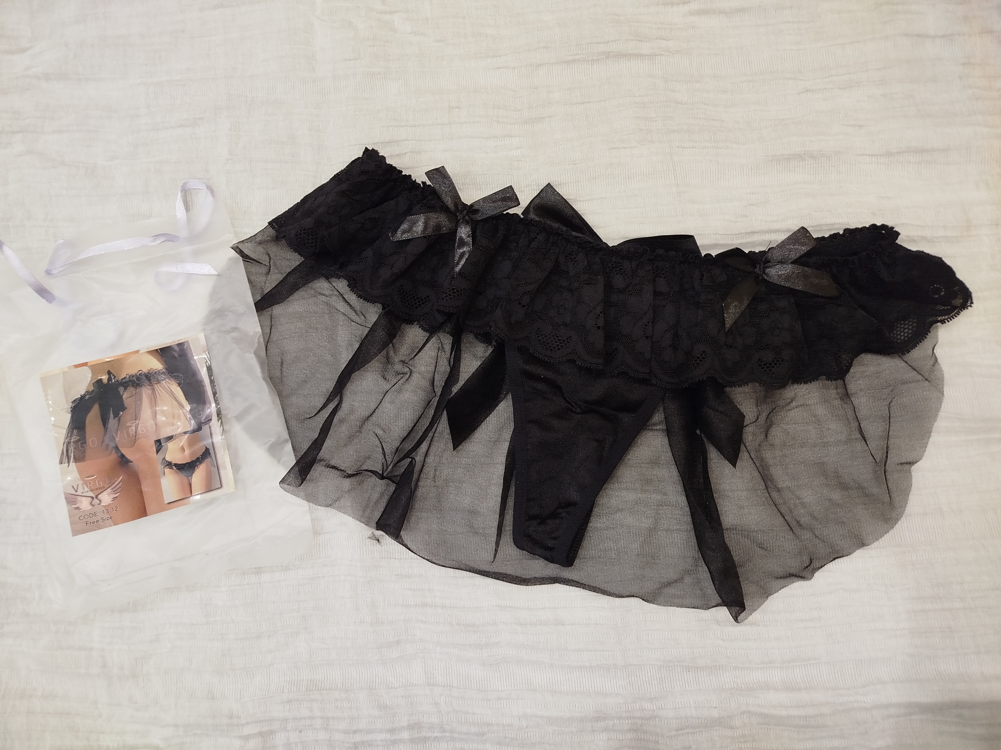 شورت فانتزی مشکی گیپور و تور فری سایز