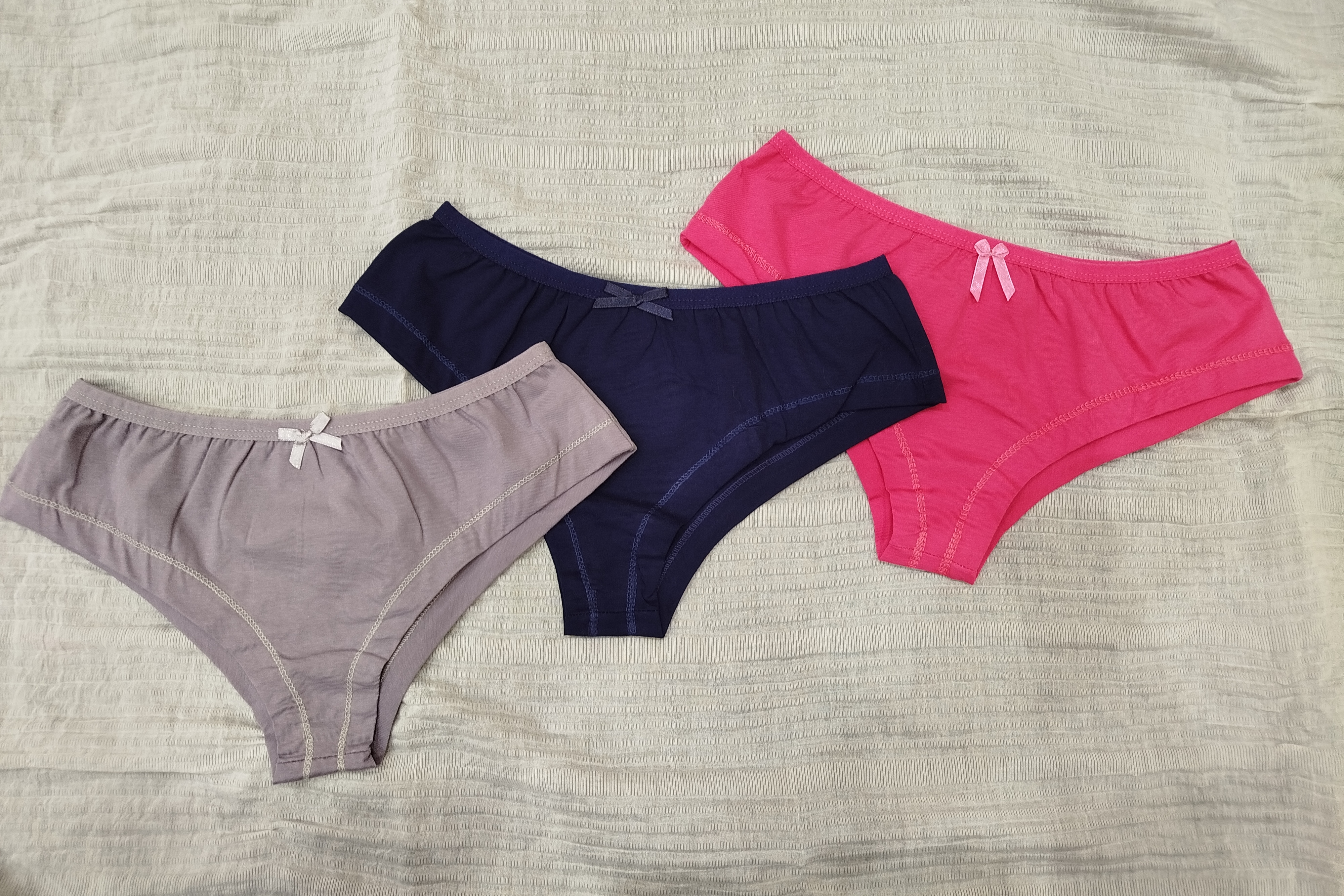 شورت زنانه جنیفری لاکرا پنبه ساده برند آداک سایز L